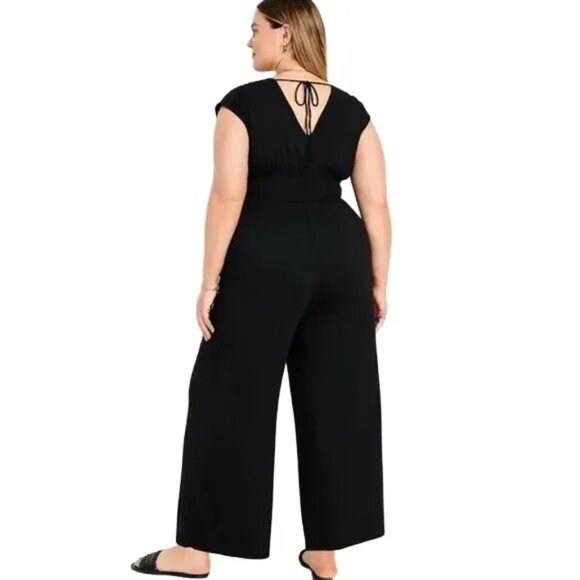 NWT OLD NAVY Waist-Defined Shirred Jumpsuit in Black Jack SZ XXL - Picture 2 of 14